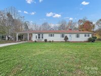 3913 Puetts Chapel Road, Dallas, NC 28034, MLS # 4202209 - Photo #4