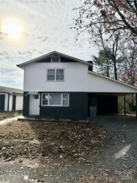 801 Stallings Place, Lenoir, NC 28645, MLS # 4202484 - Photo #3