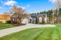 1713 Indian Springs Drive, Conover, NC 28613, MLS # 4203872 - Photo #2