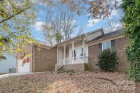 8537 Woodford Bridge Drive, Charlotte, NC 28216, MLS # 4204082 - Photo #4