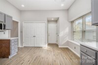 8537 Woodford Bridge Drive, Charlotte, NC 28216, MLS # 4204082 - Photo #12