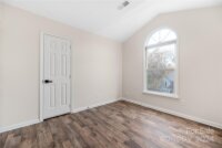 9609 Harris Glen Drive, Charlotte, NC 28269, MLS # 4204422 - Photo #10