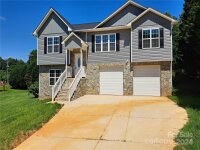 2061 Gary Lane, Hickory, NC 28602, MLS # 4204539 - Photo #1