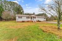 4264 C & B Farm Road, Conover, NC 28613, MLS # 4206706 - Photo #1