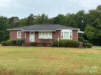 2322 Brookwood Drive, Valdese, NC 28690, MLS # 4207916 - Photo #1