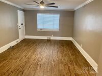 2231 Selwyn Avenue Unit 5, Charlotte, NC 28207, MLS # 4209370 - Photo #8