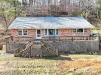 22 Penny Lane, Canton, NC 28716, MLS # 4210580 - Photo #2