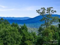 24 S Watchman Drive, Hendersonville, NC 28791, MLS # 4215455 - Photo #3